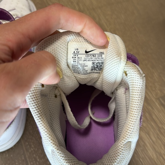 Nike Air Force Kids Sneakers size 4.5 - Picture 9 of 9